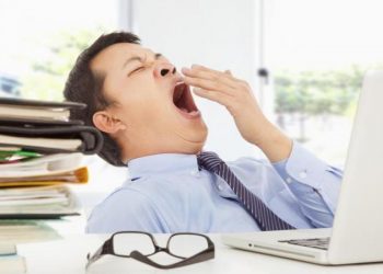 দুপুরে খাওয়ার পর অলসতা? জেনে নিন করণীয়