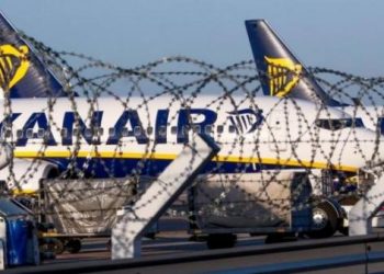 রায়ানএয়ারের বিমান জব্দ করলো ফ্রান্স