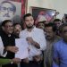 নড়াইল-২ আসন থেকে আ. লীগের মনোনয়ন ফরম নিলেন মাশরাফি