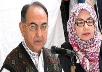 ভোট না দিয়েই ফিরে গেলেন আব্বাস দম্পতি