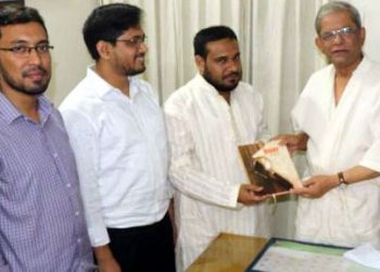 ‘সাহসী ভূমিকা রাখতে শিবিরকে মির্জা ফখরুলের উৎসাহ’