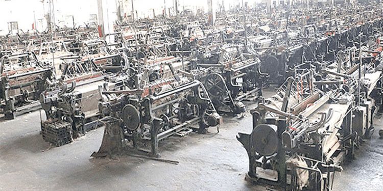 আর্থিক সংকটে খুলনার রাষ্ট্রায়ত্ত ৯ পাটকল