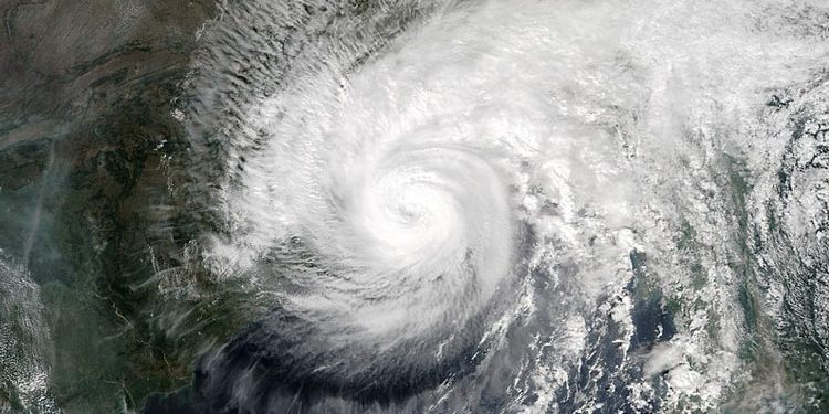 সিডরের শক্তি নিয়ে আসছে ‘আম্ফান’