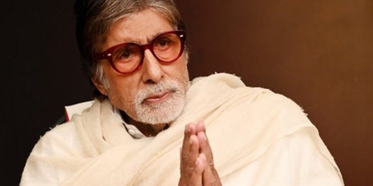 অমিতাভের সুস্থতা চেয়ে ভারতের সিনেমাপাড়া থেকে রাজনীতি পাড়ায় ‘টুইট ঝড়’