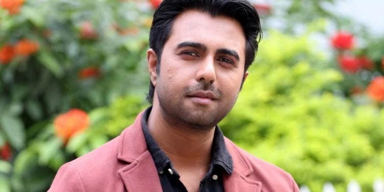 করোনায় আক্রান্ত হয়ে আইসিইউতে অপূর্ব