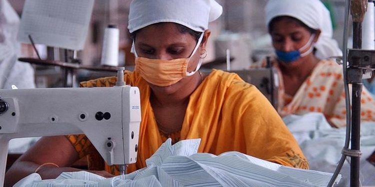 করোনার মধ্যেও নতুন শ্রমিক নিয়েছে ৬০ শতাংশ গার্মেন্টস কারখানা