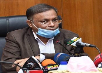 বিএনপি নেতারা আগে ভ্যাকসিন নিতে চাইলে স্বাস্থ্যমন্ত্রীকে অনুরোধ করবেন তথ্যমন্ত্রী