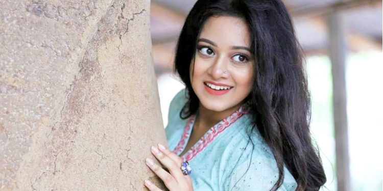 নায়িকা দীঘির প্রথম সিনেমা মুক্তির তারিখ ঘোষণা