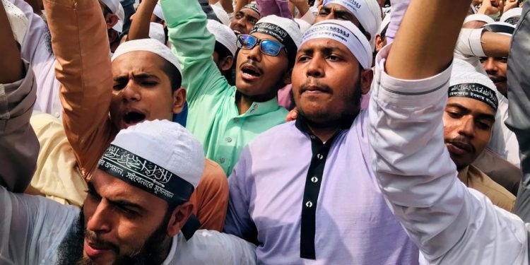 এইথিইয়েস্ট নোট -এর লেখকদের বিরুদ্ধে সাইবার ট্রাইব্যুনালে ধর্ম অবমাননার মামলা