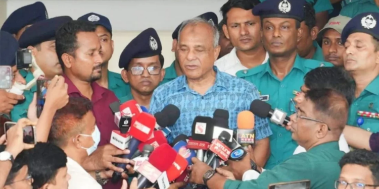 ঈদে আইনশৃঙ্খলা ও নিরাপত্তা পরিস্থিতি সন্তোষজনক ছিল: স্বরাষ্ট্র উপদেষ্টা