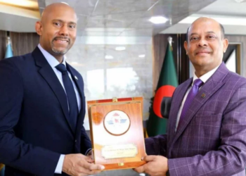 বেবিচক চেয়ারম্যানের সঙ্গে কানাডার হাইকমিশনারের সাক্ষাৎ