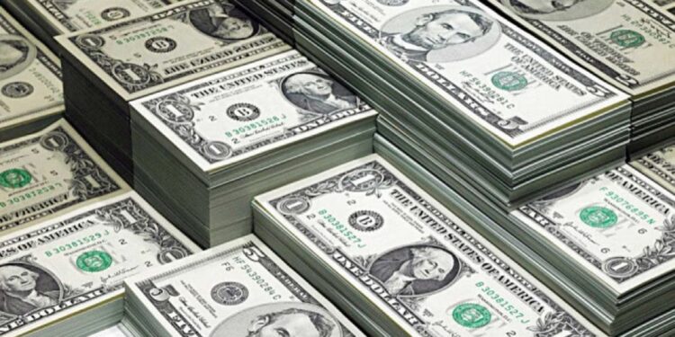 ৩০০ বিলিয়ন ডলার সহায়তার প্রতিশ্রুতি