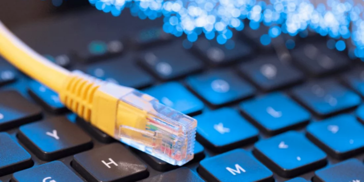 রোববার ৩ ঘণ্টা বিঘ্নিত হবে ইন্টারনেট সেবা