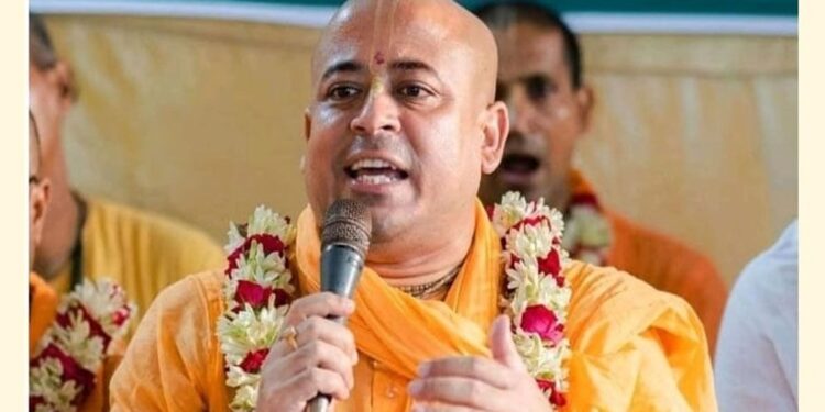 চিন্ময়কে চট্টগ্রামে পাঠাল ডিবি, দুপুরে সিদ্ধান্ত