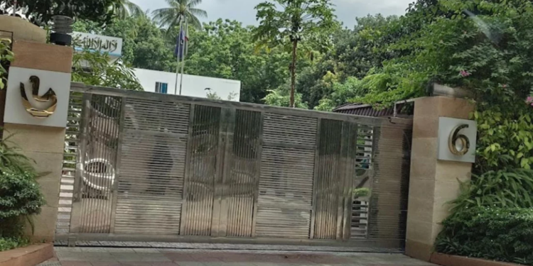 আইজিপির বাসভবনে প্রবেশে নিষেধাজ্ঞা