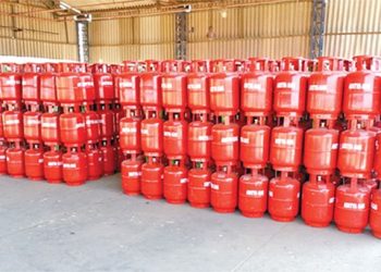 এক লাফে ২৬৬ টাকা বাড়লো এলপিজির দাম