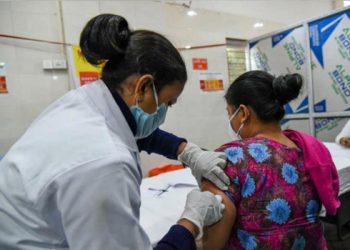 ২০ ডিসেম্বর থেকে করোনার চতুর্থ ডোজ পাবেন যারা