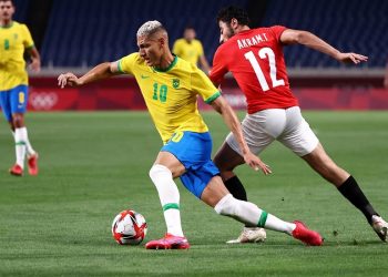 ফাইনালের পথে এগিয়ে গেলো ব্রাজিল