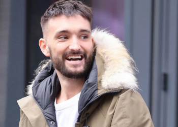 গায়ক টম পার্কার আর নেই