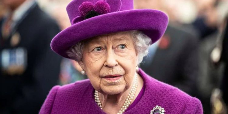 মারা গেলেন রানি দ্বিতীয় এলিজাবেথ